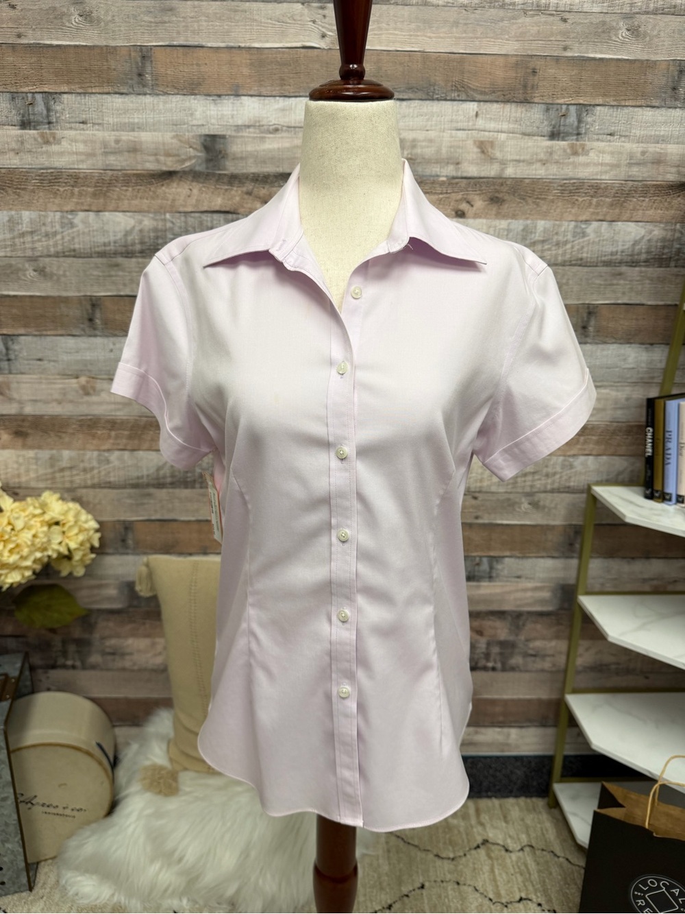 Brooks Brothers Lavender Fitted Short Sleeve Button Down